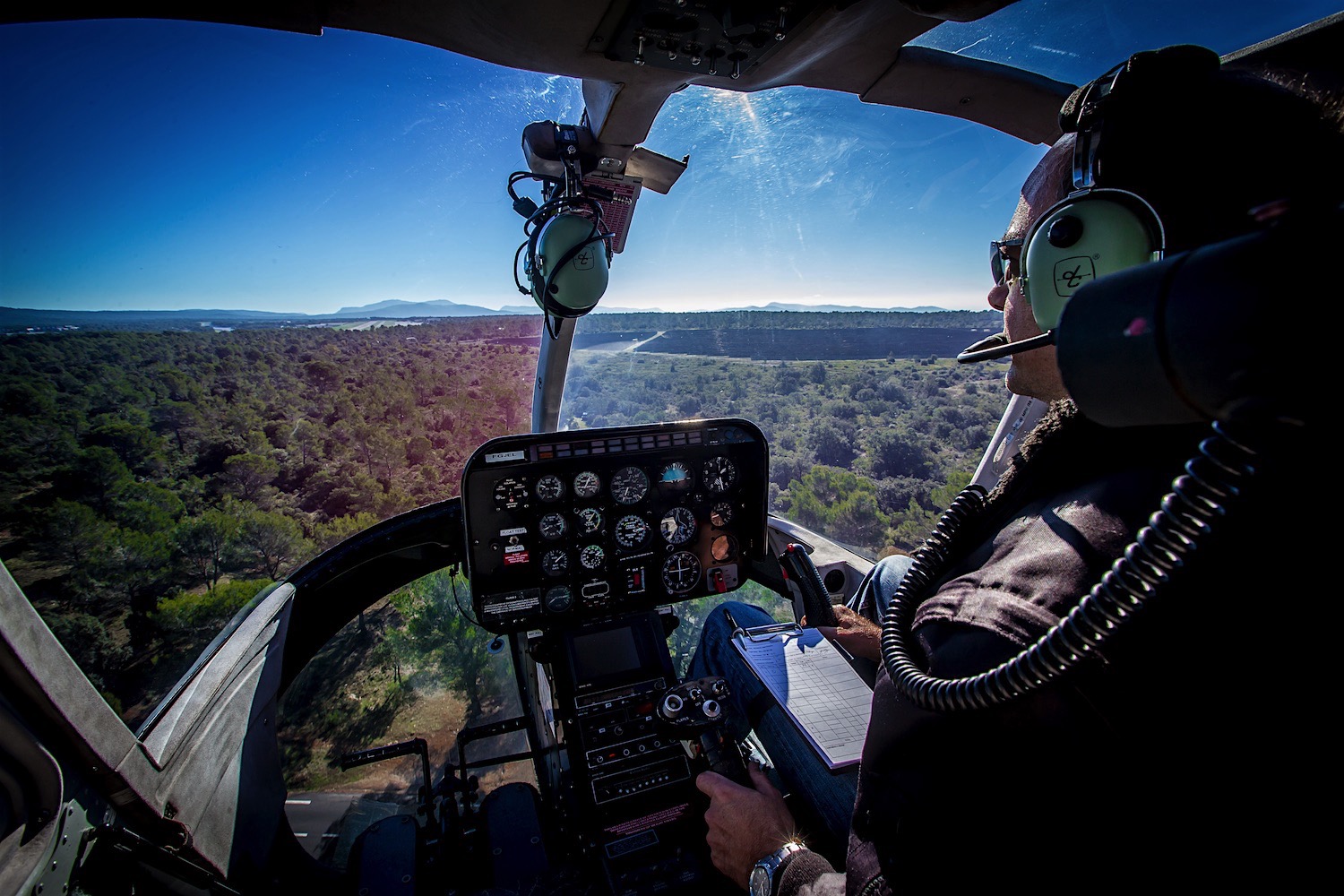 Bell 206 cockpit